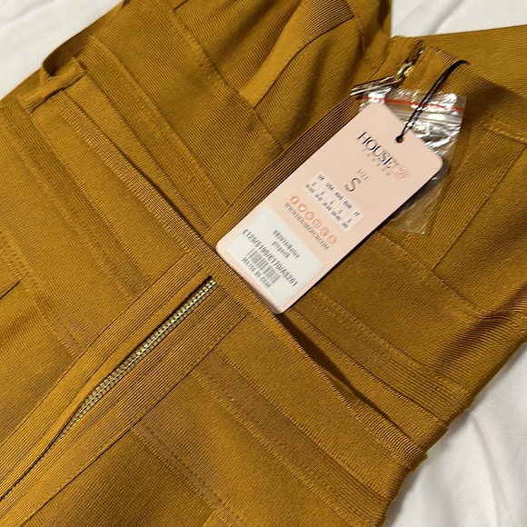 HOUSE OF CB BELICE GINGER TIE WAIST
BANDAGE DRESS - Picture 5 of 5